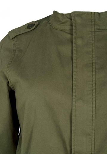 Куртка с накладнымит карманами