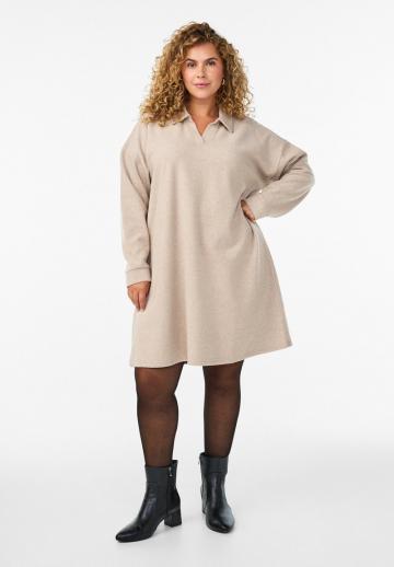 Вязаное платье