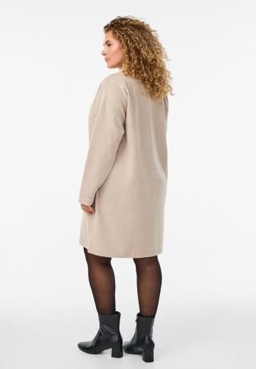 Вязаное платье