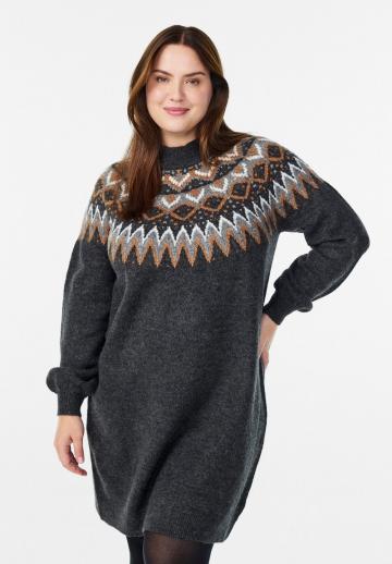 Вязаное платье