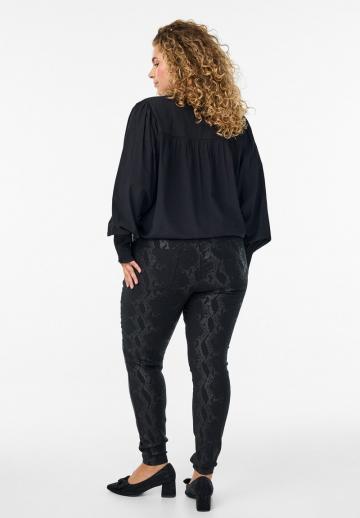 Узкие брюки