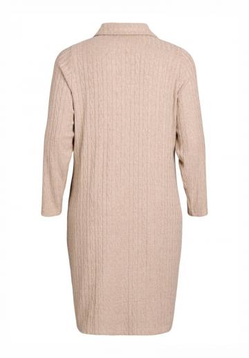 Вязаное платье