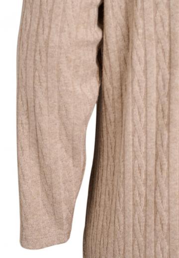 Вязаное платье