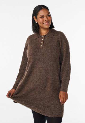 Вязаное платье