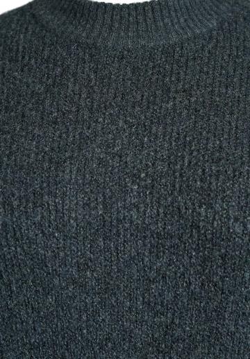 Вязаное платье