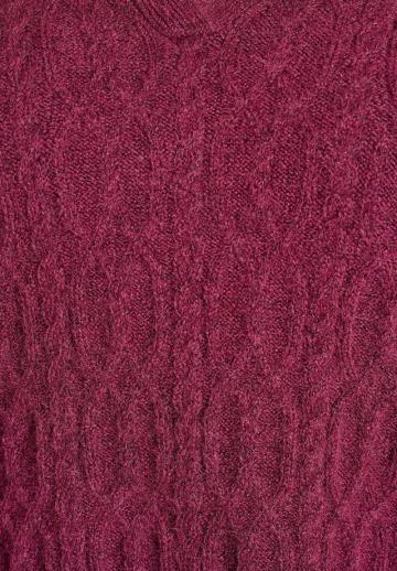 Пуловер с вырезом V