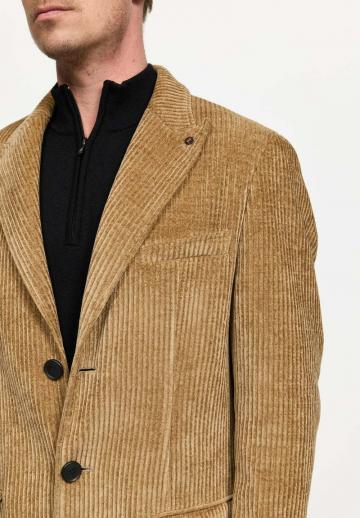 Короткое пальто