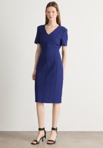 Платье футляр