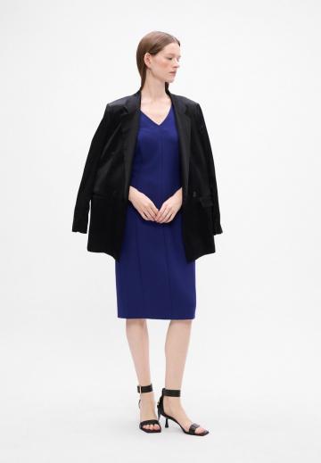 Платье футляр