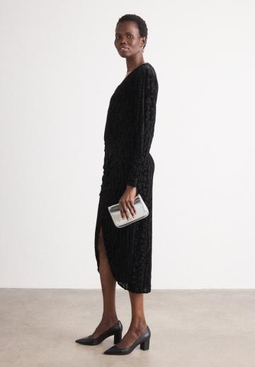 Коктейльное платье