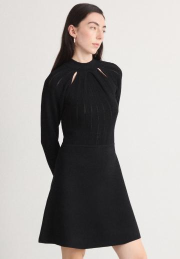 Вязаное платье