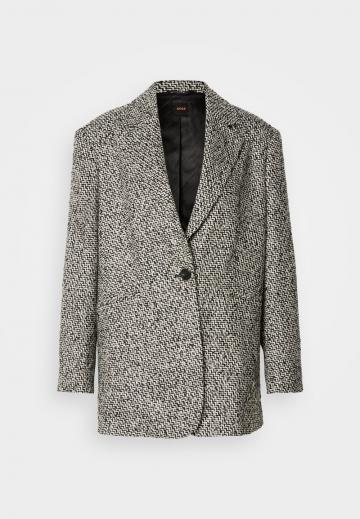 Короткое пальто