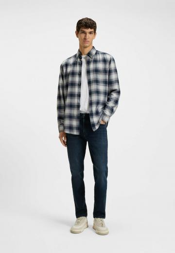 Узкие джинсы