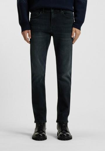 Узкие джинсы