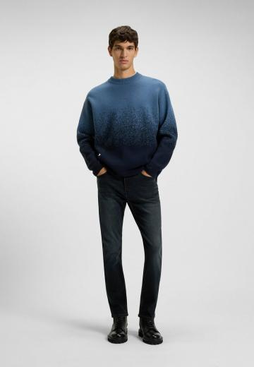 Узкие джинсы