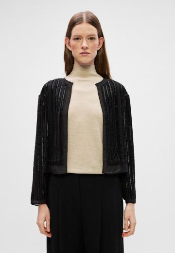 Короткая куртка