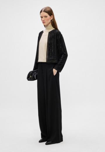 Короткая куртка