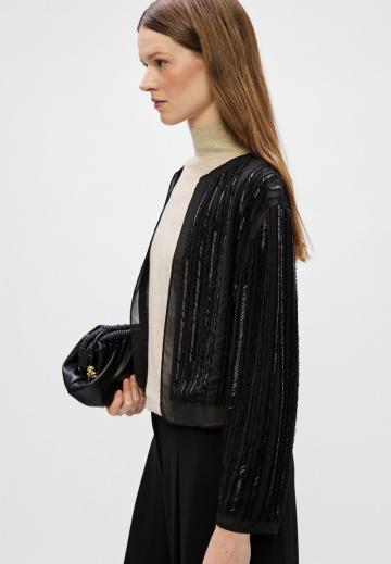 Короткая куртка