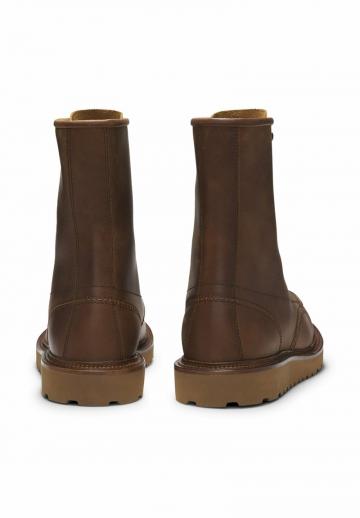 Ботинки на шнуровке