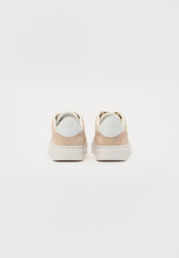 Гандбольные кроссовки