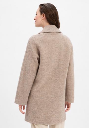 Короткое пальто