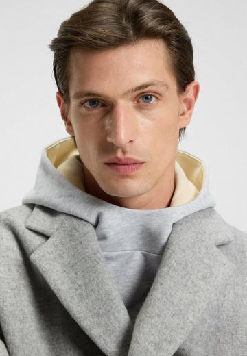 Короткое пальто