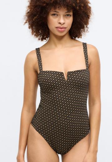 Слитный купальник