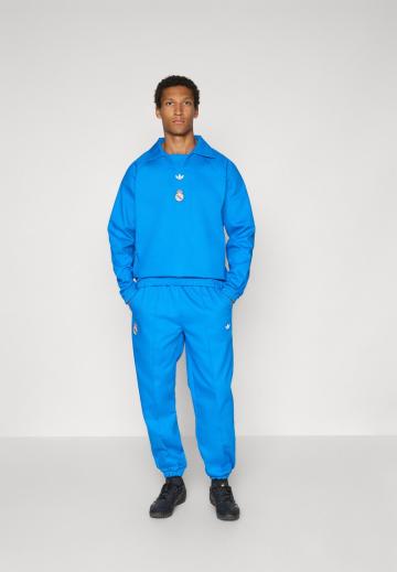 Спортивная кофта