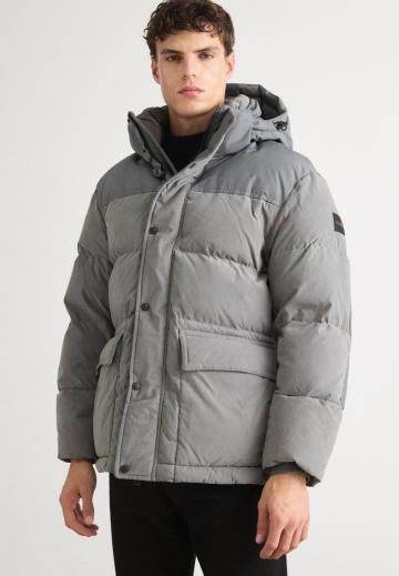 Зимняя куртка