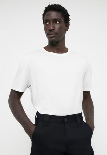 Брюки с накладными карманами