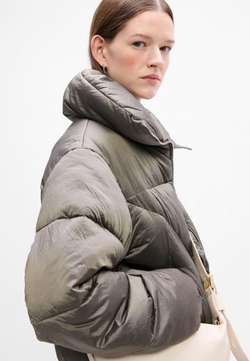 Зимняя куртка