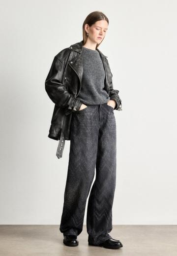 Свободные джинсы