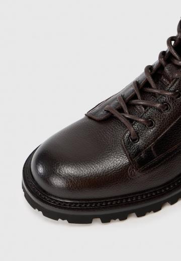 Ботинки на шнуровке