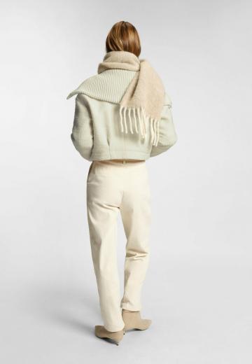 Вязаная кофта