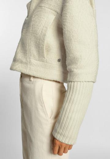 Вязаная кофта