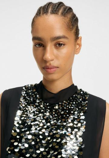 Блузка без рукавов