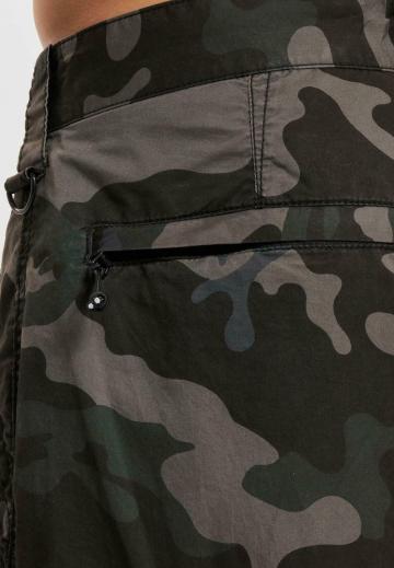 Брюки с накладными карманами