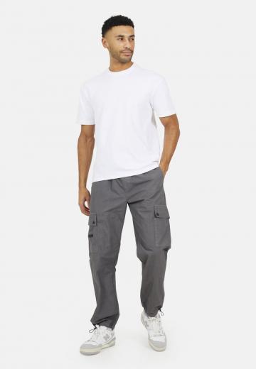 Брюки с накладными карманами