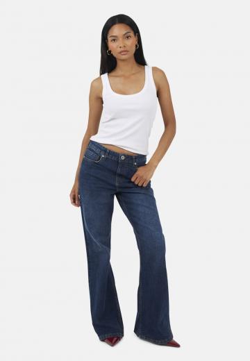 Клешеные джинсы