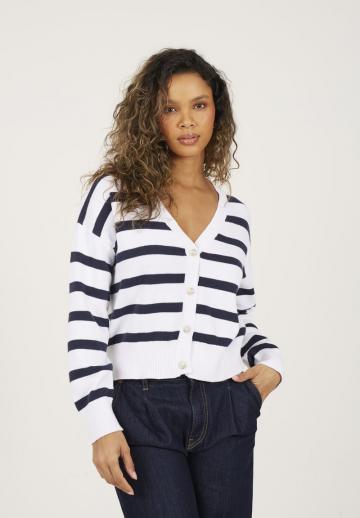 Вязаная кофта