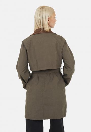 Короткое пальто