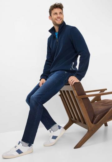 Узкие джинсы