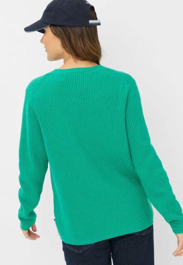 Пуловер с вырезом V