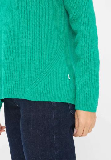 Пуловер с вырезом V