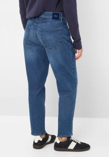 Короткие джинсы