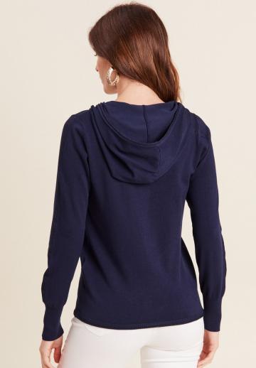 Пуловер с капюшоном