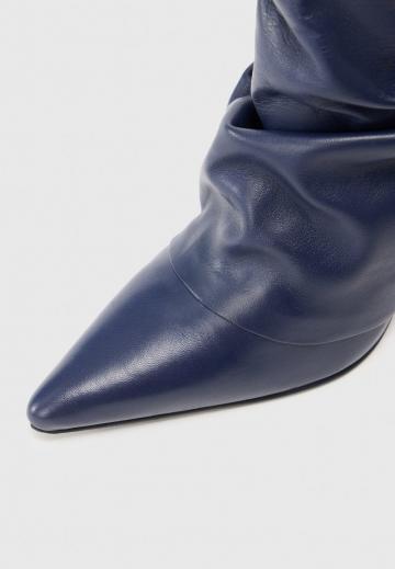 Высокие сапоги