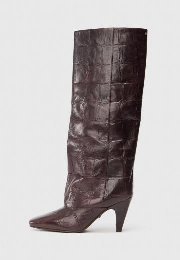 Высокие сапоги