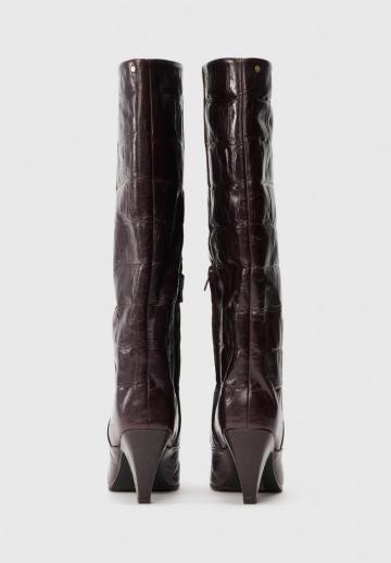 Высокие сапоги