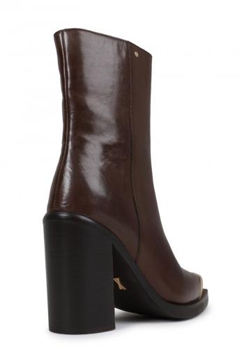 Полусапожки на высоком каблуке